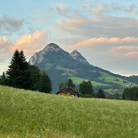 Brand-New Alpine Apartment Epic Mountain Views